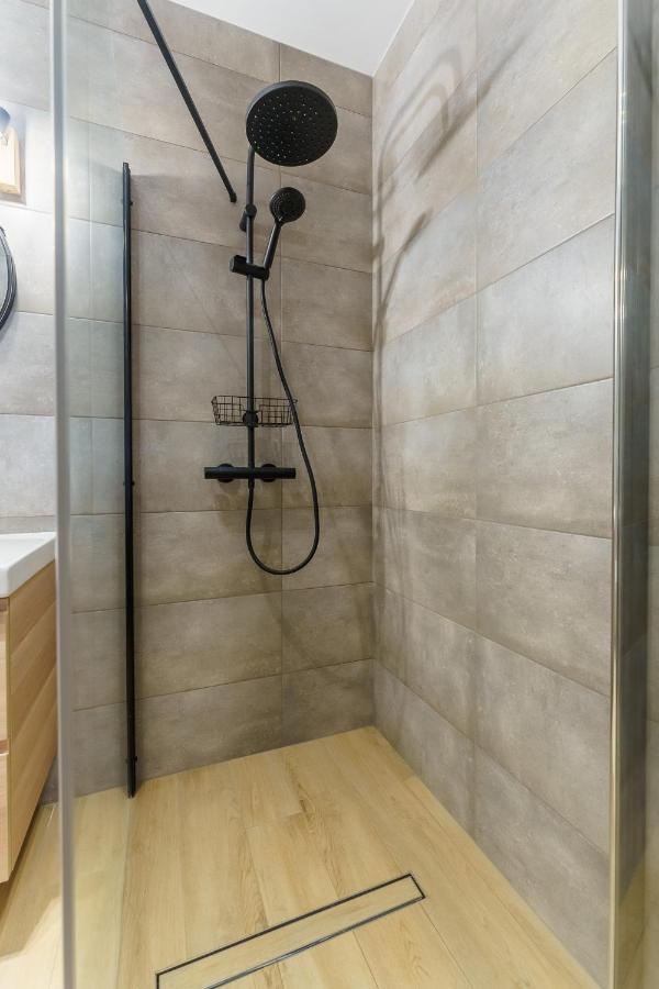 شقة Wyspa Solna Apartament Lux كولوبرزيغ المظهر الخارجي الصورة